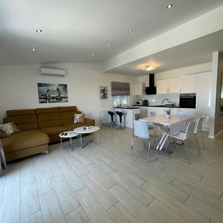 באסקה וודה Apartman Mili מראה חיצוני תמונה
