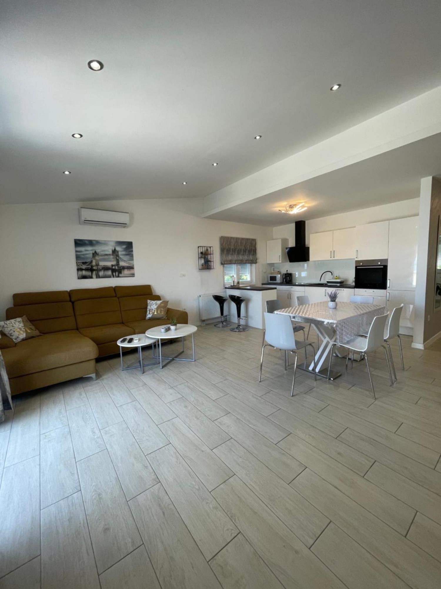 באסקה וודה Apartman Mili מראה חיצוני תמונה